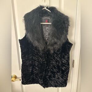 NWT HIGH QUALITY Black Vintage Faux Fur Vest with Collar L